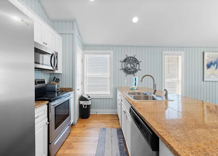4 Shore By Youngs Suncoast